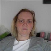 Freelance depuis plus de 10 ans, et dotée d'une expérience de plus de 10 ans, j'aime apprendre, et transmettre